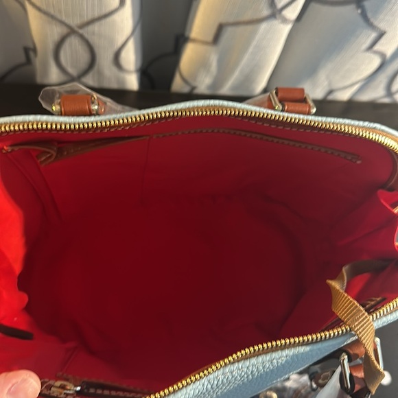 NWT Dooney & Bourke Handbag, Pebble Grain Zip Zip Satchel pale blu e w/ dust bag - Picture 11 of 12